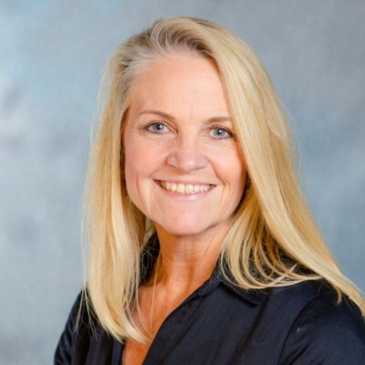 HiveIris female customer success manager